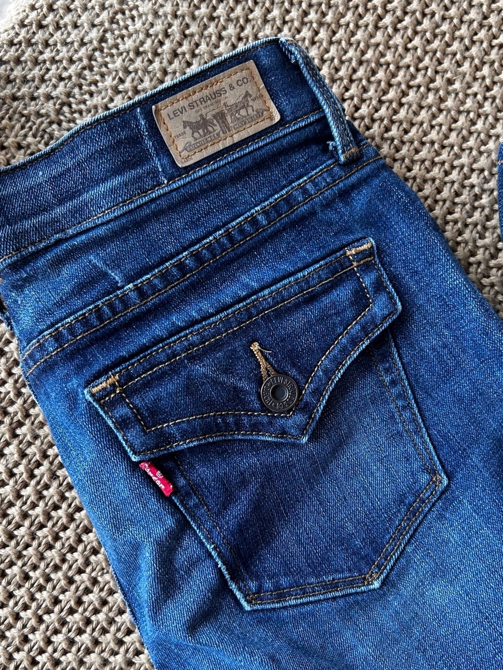 Levi’s 525 Perfect Waist Straight Jeans Women’s Size 6 Blue Stretch Denim
